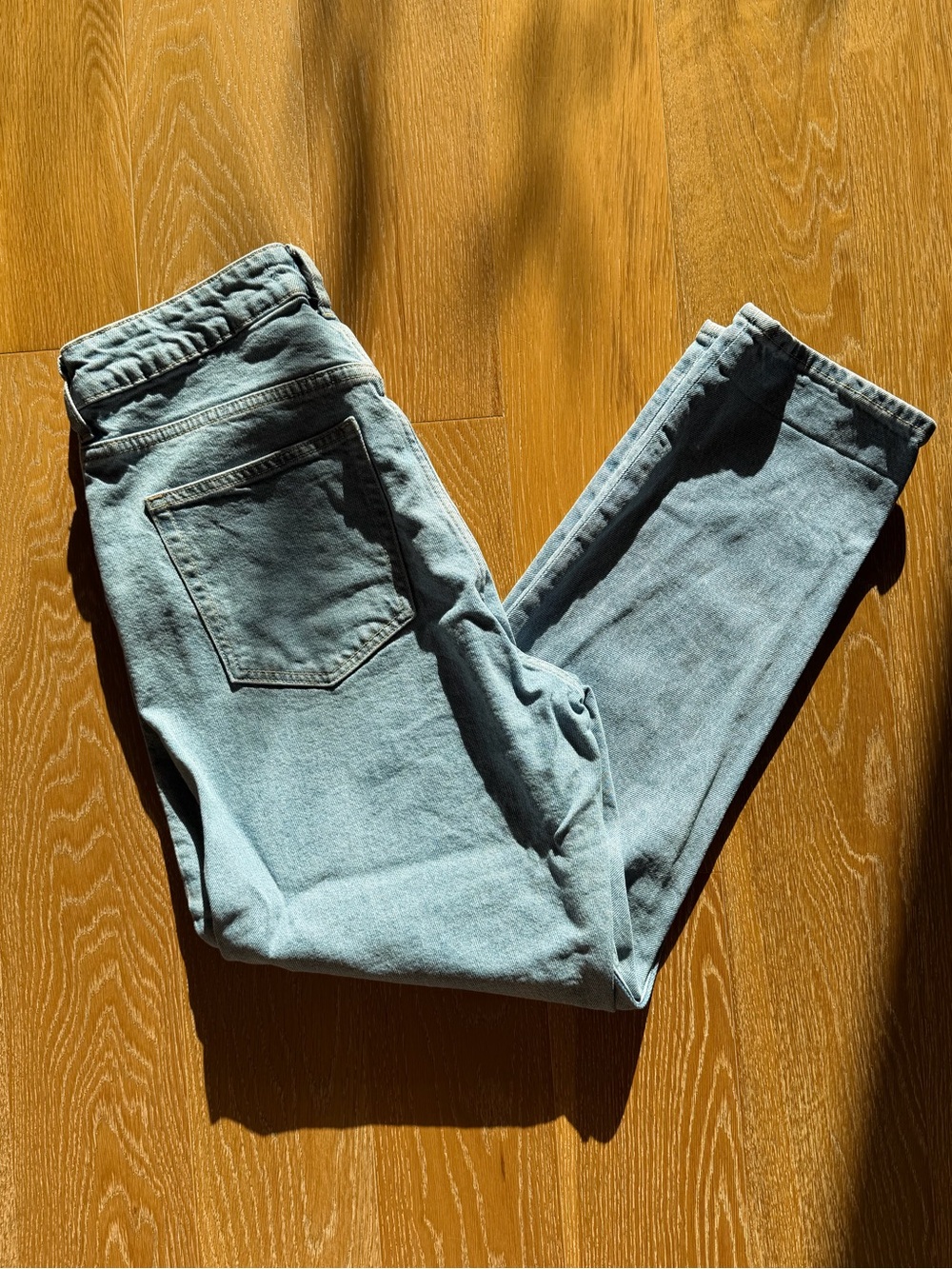 H&M Light Blue Women Jeans gently worn